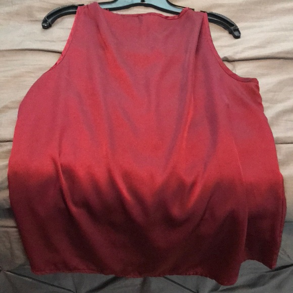 Top - Picture 2 of 2